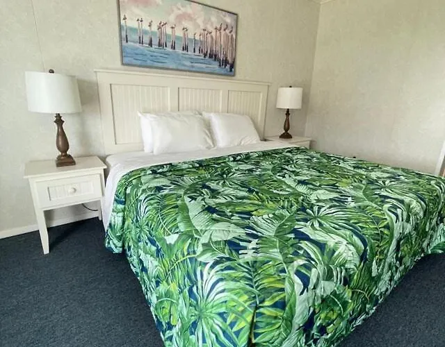 The Breezeway Motel & Resturant