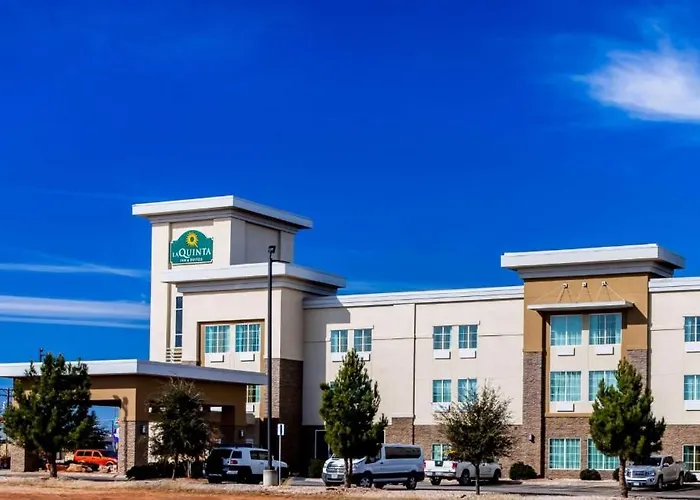 La Quinta Inn & Suites