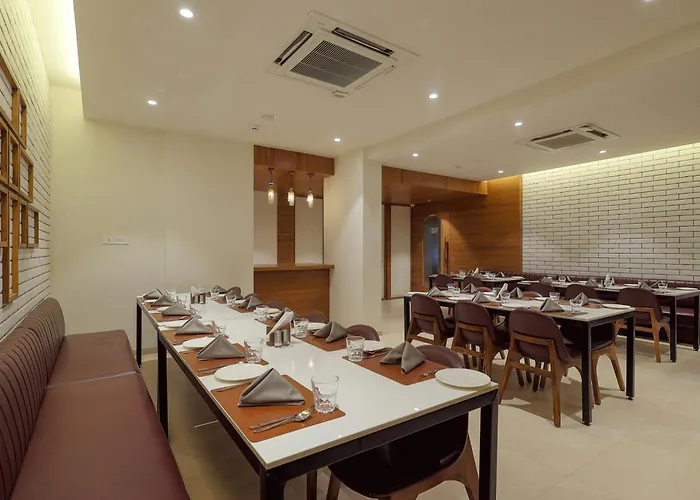 Aditya Mansingh Inn Morbi