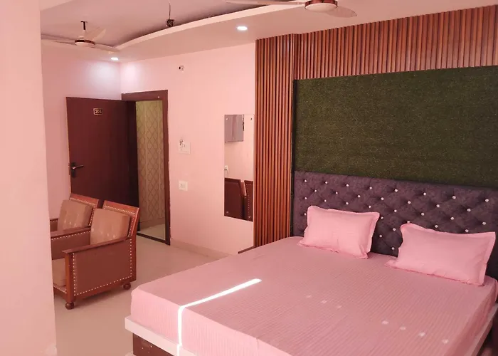 Palette Hotel And Resort Kankarbagh Main Road Formerly Aalcajars Inn