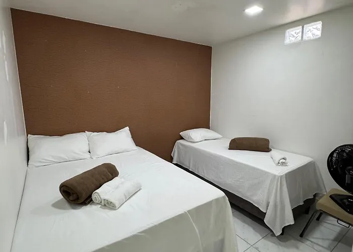Hotel 99