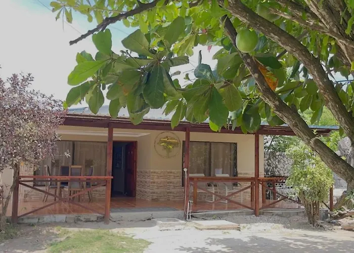 Hostal Paraiso Beach