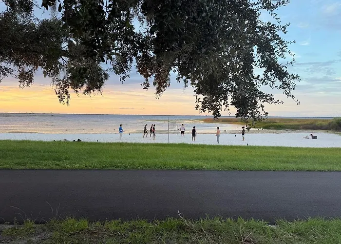 Family Retreat With Lake Views And Near Disney
