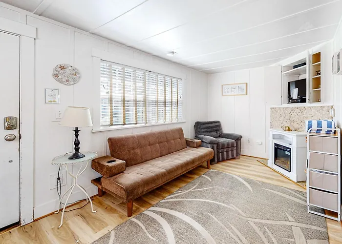 Hidden Villa Cottage #2 - The Shell Cottage