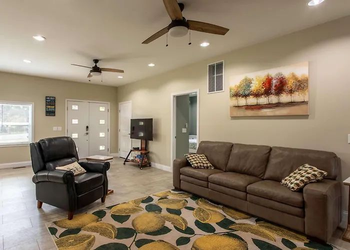 3Br House By Lake With Bbq Fire Pit & Ev Charger