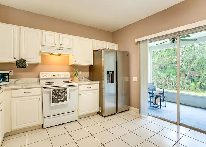 Shop, Golf & More: Family Retreat In Wesley Chapel
