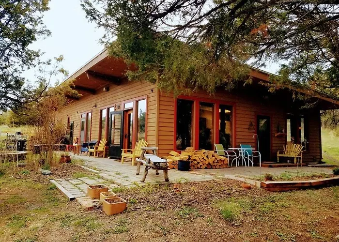 Paradise Valley Oasis - Your Yellowstone Base Camp