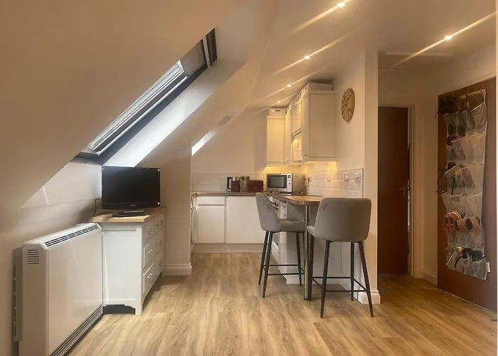 Modern 1 Bedroom Flat In Useful Location