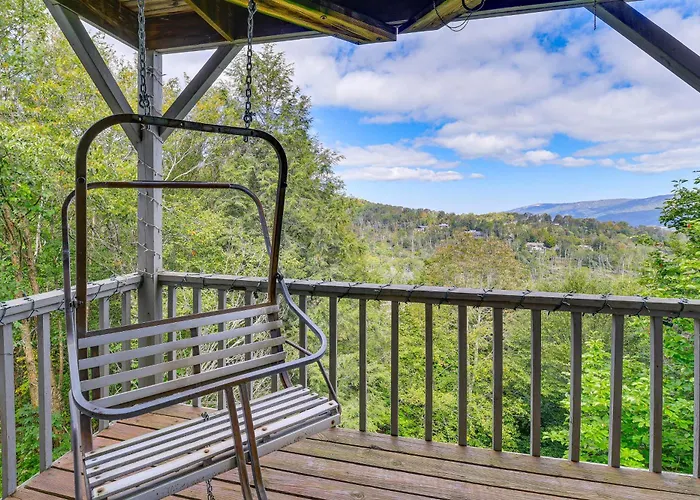Families Welcome! Sugar Mtn Gem: Golf, Hike & Ski