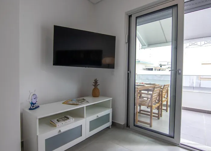 Flat With Balcony Near Casino By Hostwise