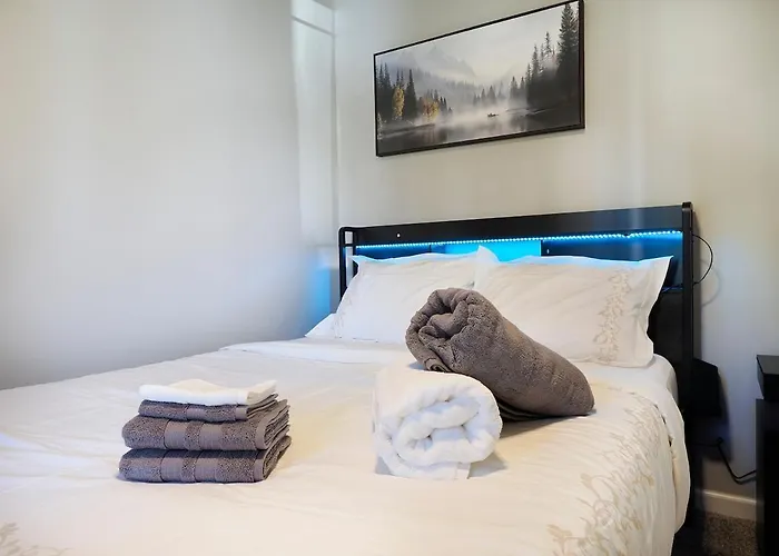 Cozy Morningside House With Fiber Internet