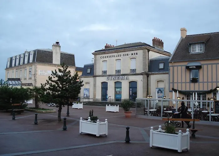 T2 Nid Serein, jardin, calme, proche centre-ville, port, plages