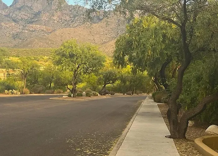 Catalina Location Peaceful Near Parks