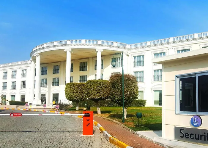 Ic Hotels Airport