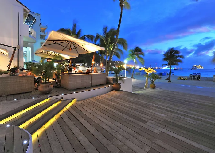 Holland House Beach Hotel
