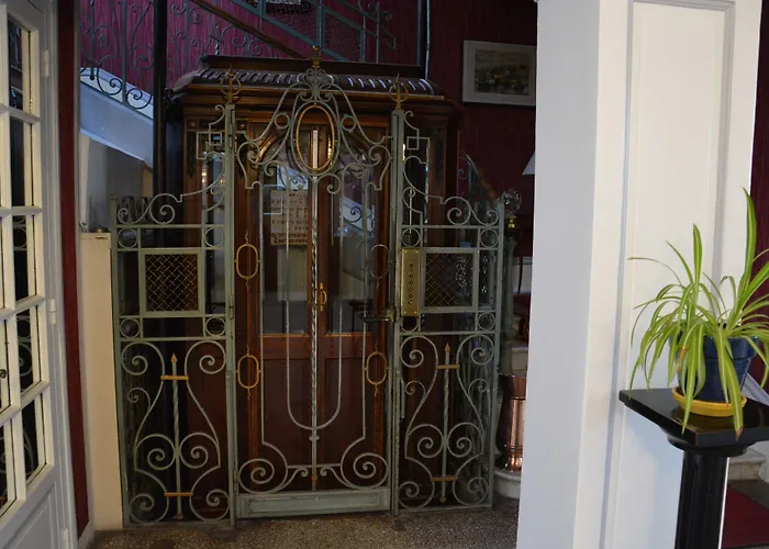 The Originals Boutique, Hôtel Terminus, Bourg-en-Bresse Gare (Qualys-Hotel)