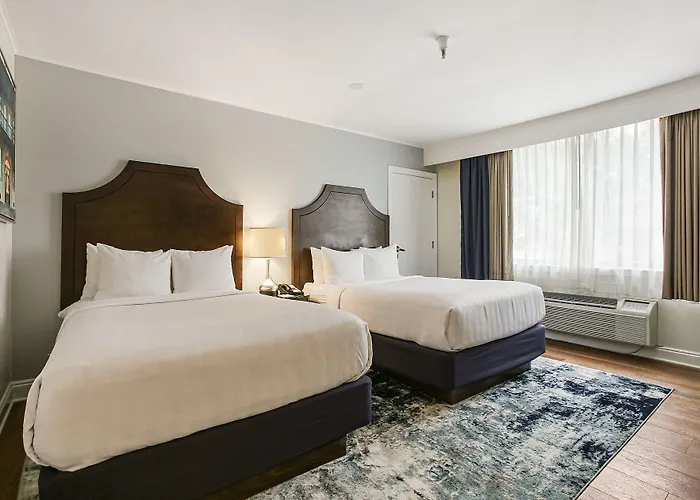 St Charles Inn, Superior Hotel