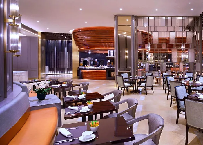 The Ritz-Carlton Jakarta, Mega Kuningan