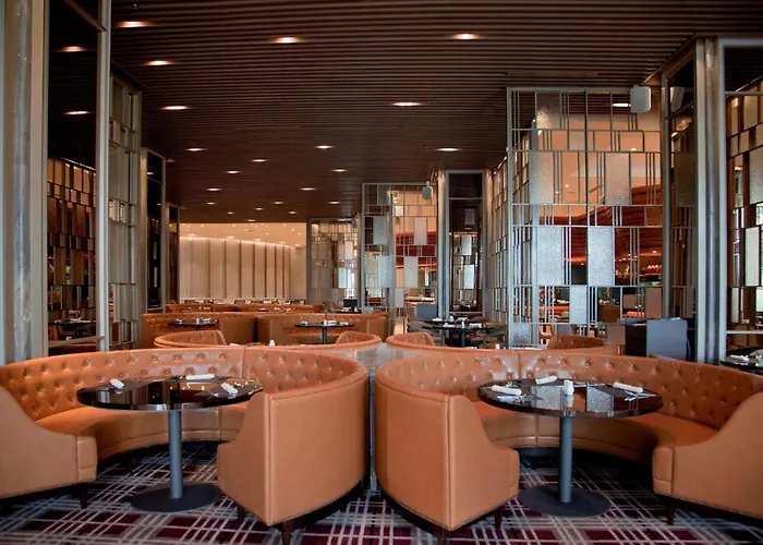 The Ritz-Carlton Jakarta, Mega Kuningan