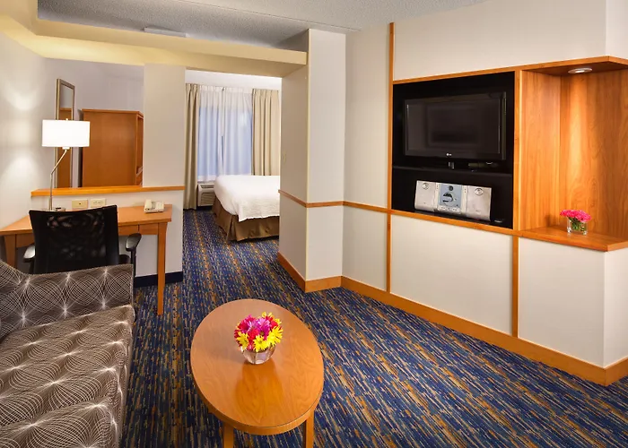 Fairfield Inn & Suites By Marriott Toronto Brampton