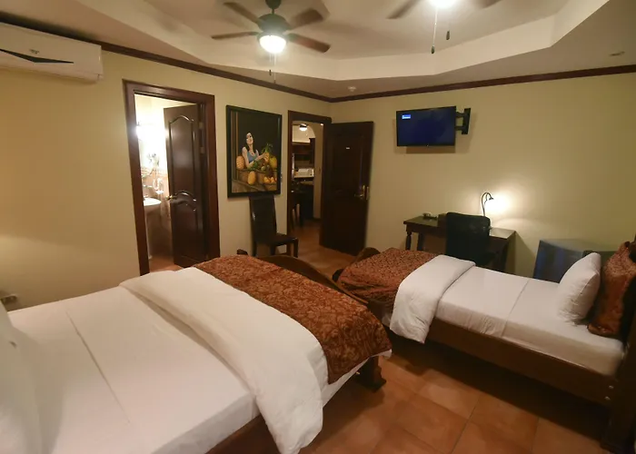 Hotel Casa Roland San Jose