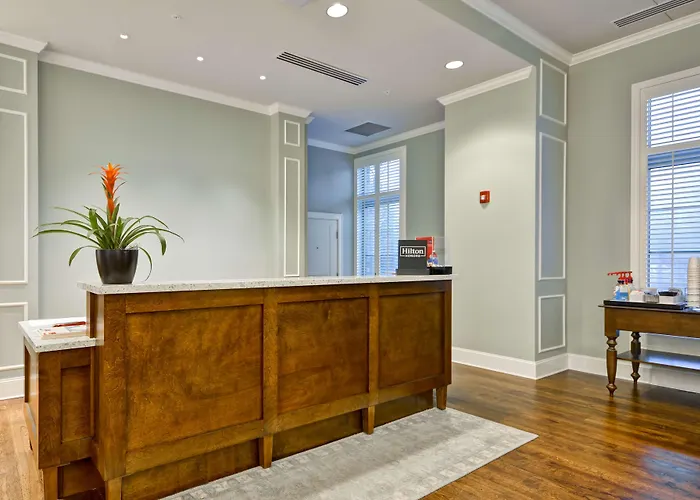 Hampton Inn & Suites Charleston Airport