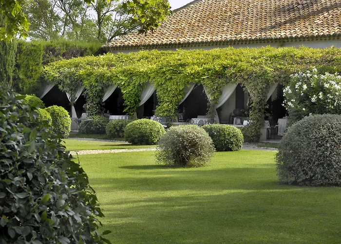 Le Mas De Peint - Hotel Et Restaurant