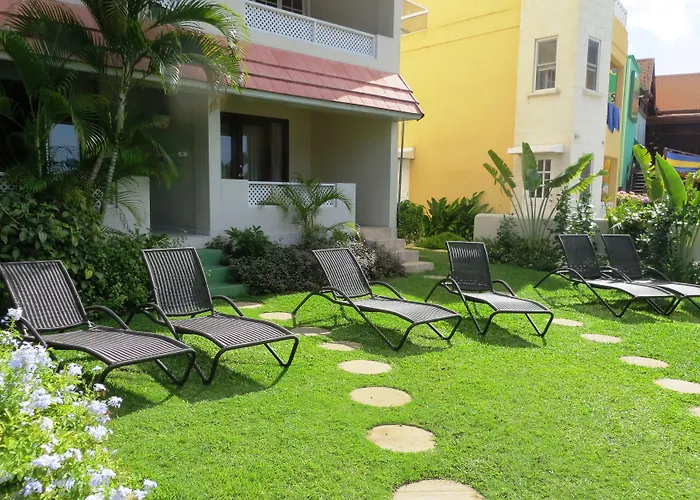 Yellow Bird Hotel