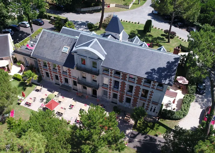 Hôtel The Originals Résidence de Rohan (EX RELAIS DU SILENCE)