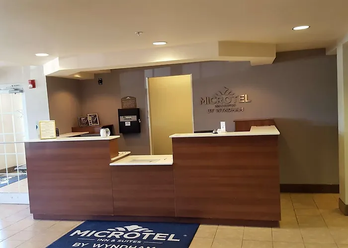 Microtel Inn & Suites By Wyndham Bellevue