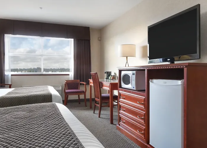 Days Inn & Suites By Wyndham Langley