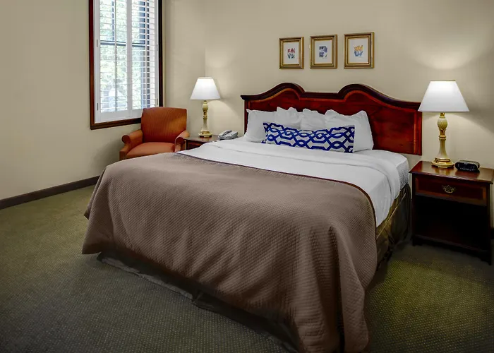 Staybridge Suites Savannah Historic District By Ihg