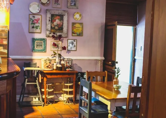 Pontac Manor Hotel & Restaurant
