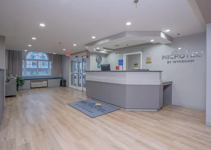 Microtel Inn & Suites By Wyndham Albertville