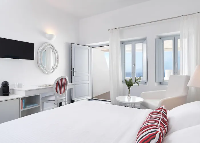 Lilium Hotel Santorini