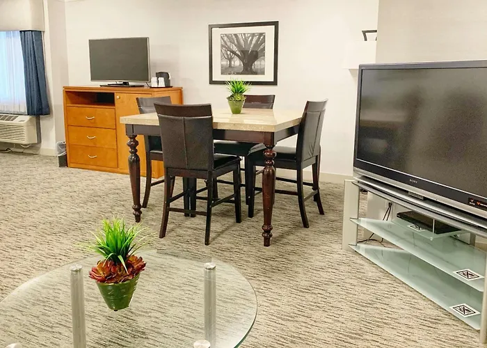 Best Western Plus Regency Inn And Conference Centre