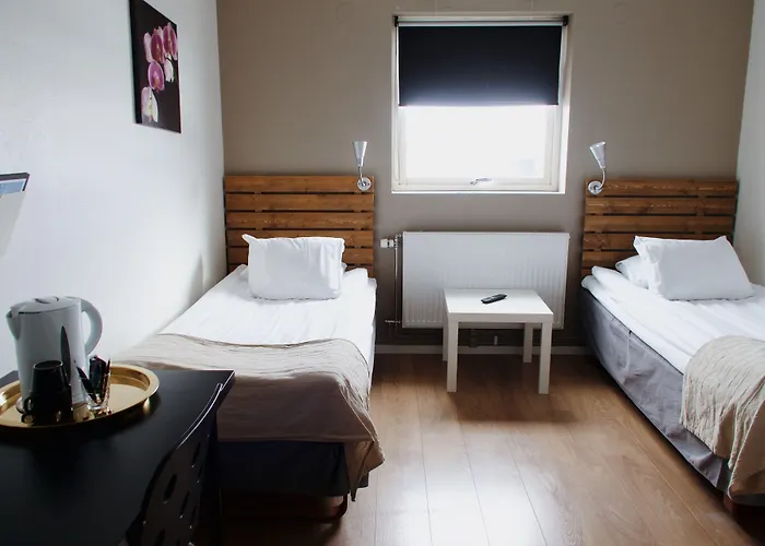 Hotel E-10 By First