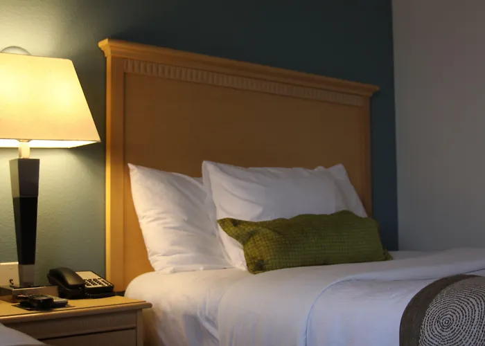 Candlewood Suites Fargo-North Dakota State University By Ihg