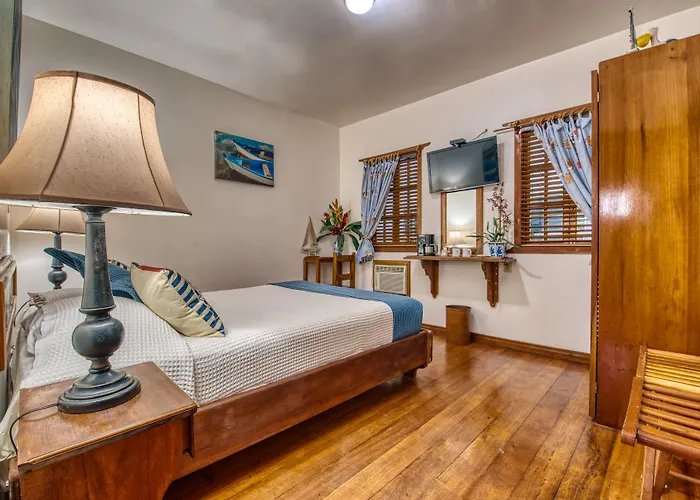 Hotel Bocas Town