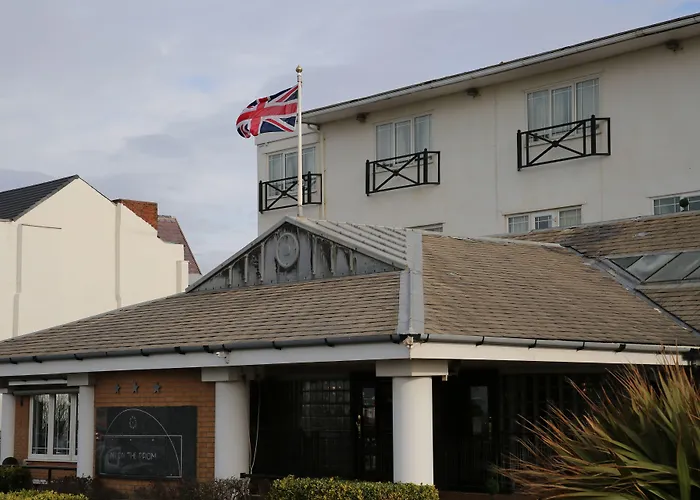 Inn On The Prom At The Fernlea Hotel