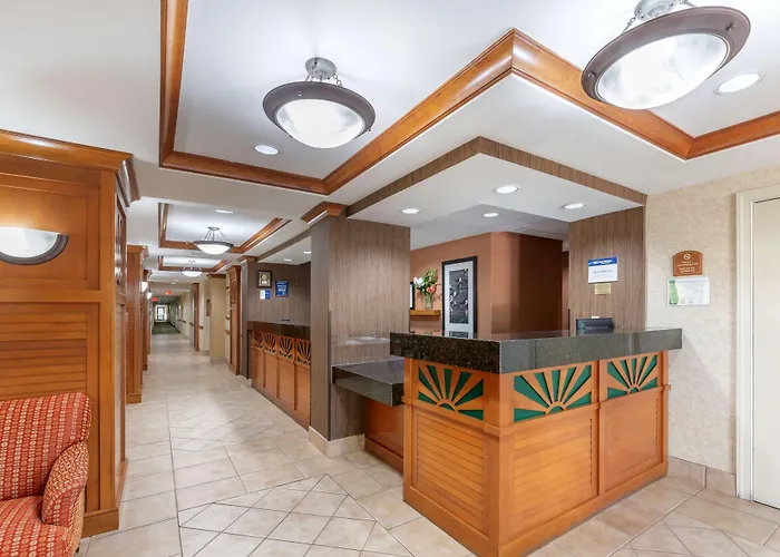 Best Western Plus Kendall Hotel & Suites