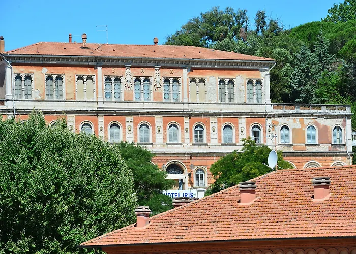 Hotel Iris