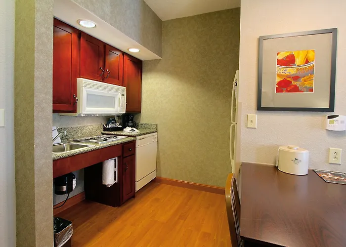 Homewood Suites By Hilton Bloomington