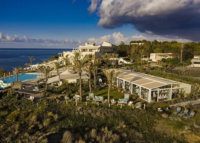 Therasia Resort Sea And Spa - The Leading Hotels Of The World