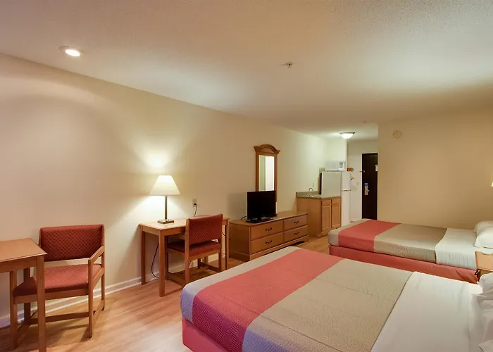 Motel 6-Hinesville, Ga