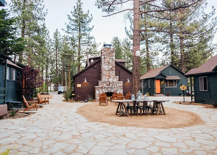 Noon Lodge