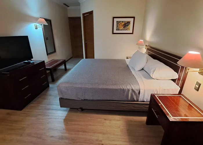 Hotel Diego De Almagro Los Angeles