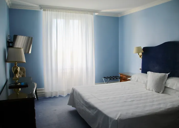 Hotel Riviera & Maximilian'S