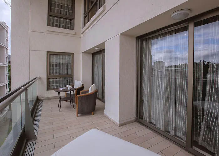 Oakwood Residence Naylor Road Pune