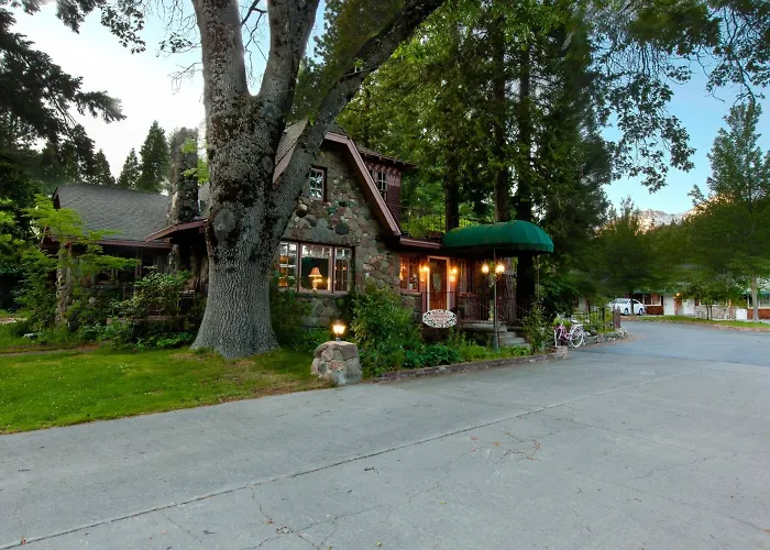 Strawberry Valley Inn